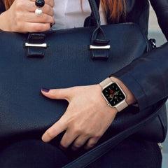 REMENIČEK DOOP MILANESEBAND APPLE WATCH 6 / 7 / 8 / 9 / 10 / SE (40 / 41 / 42 MM) ČRNA